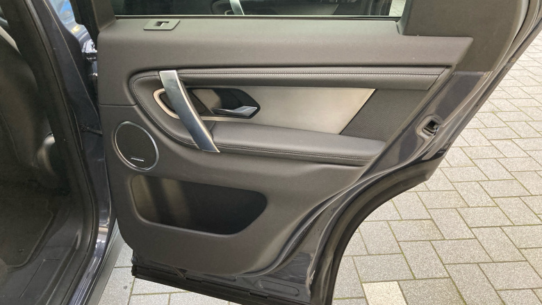 Land Rover Discovery Sport 2.0 D200 Dynamic SE 5dr Auto [5 Seat] Diesel Station Wagon